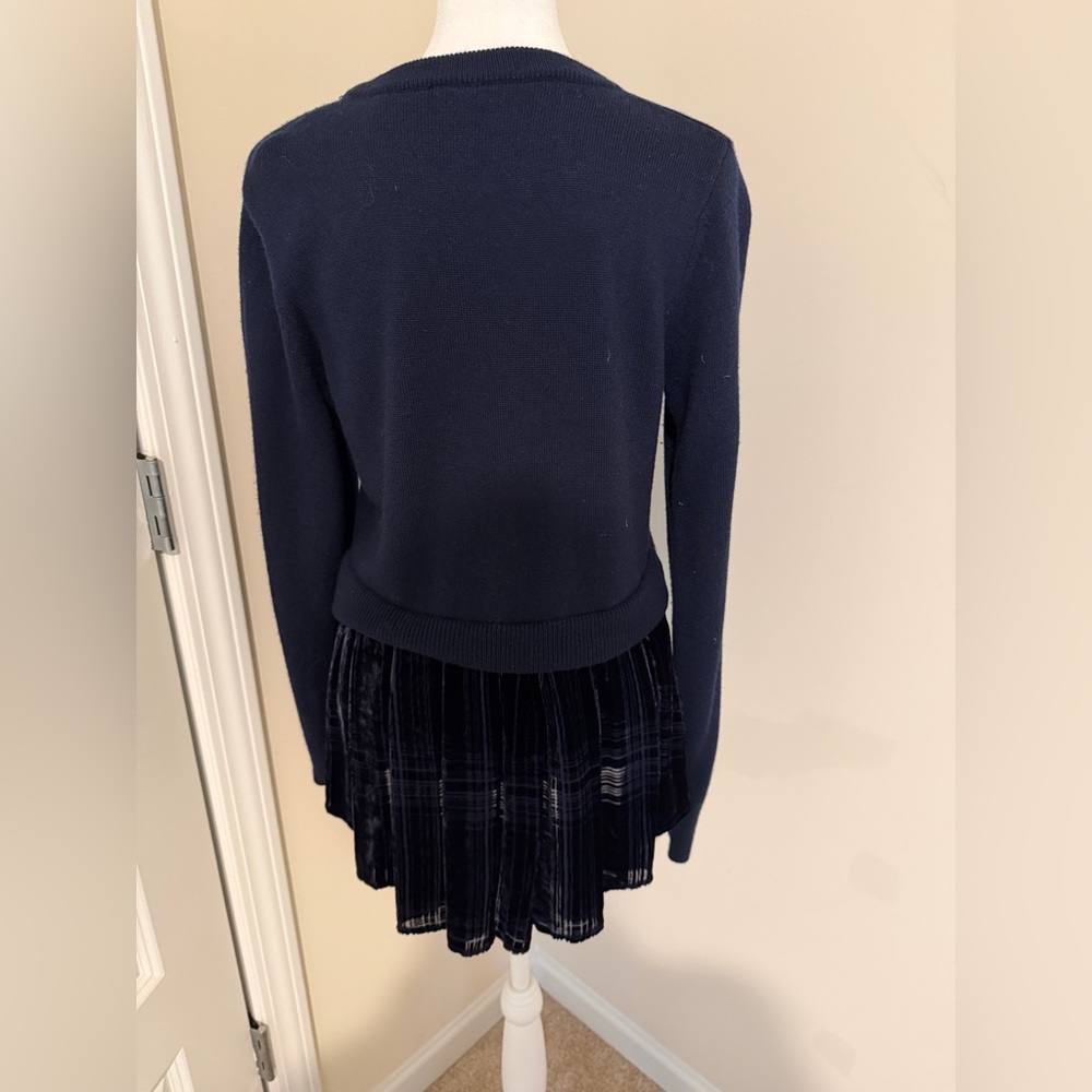 Elie Tahari Navy Women's Crew Neck Sweater